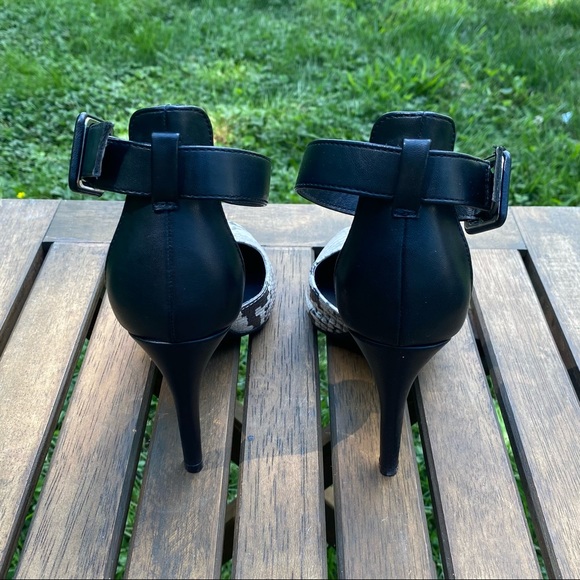 Madden Girl Women's Electraa Faux Leather Brown, Tan, Black Heel Size 6 - Picture 4 of 6